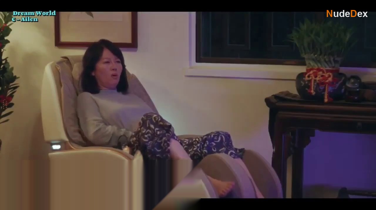 Ke-li Miao in Let S Talk About Chu, photo 2