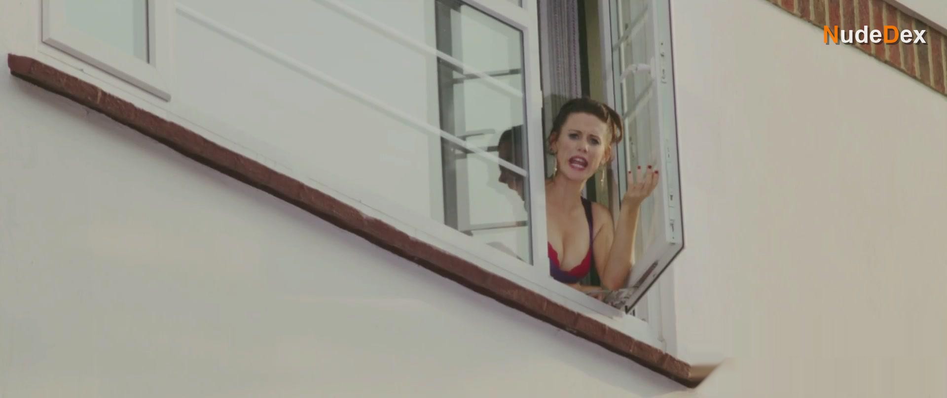 Kellie Shirley in Run For Your Wife, photo 2