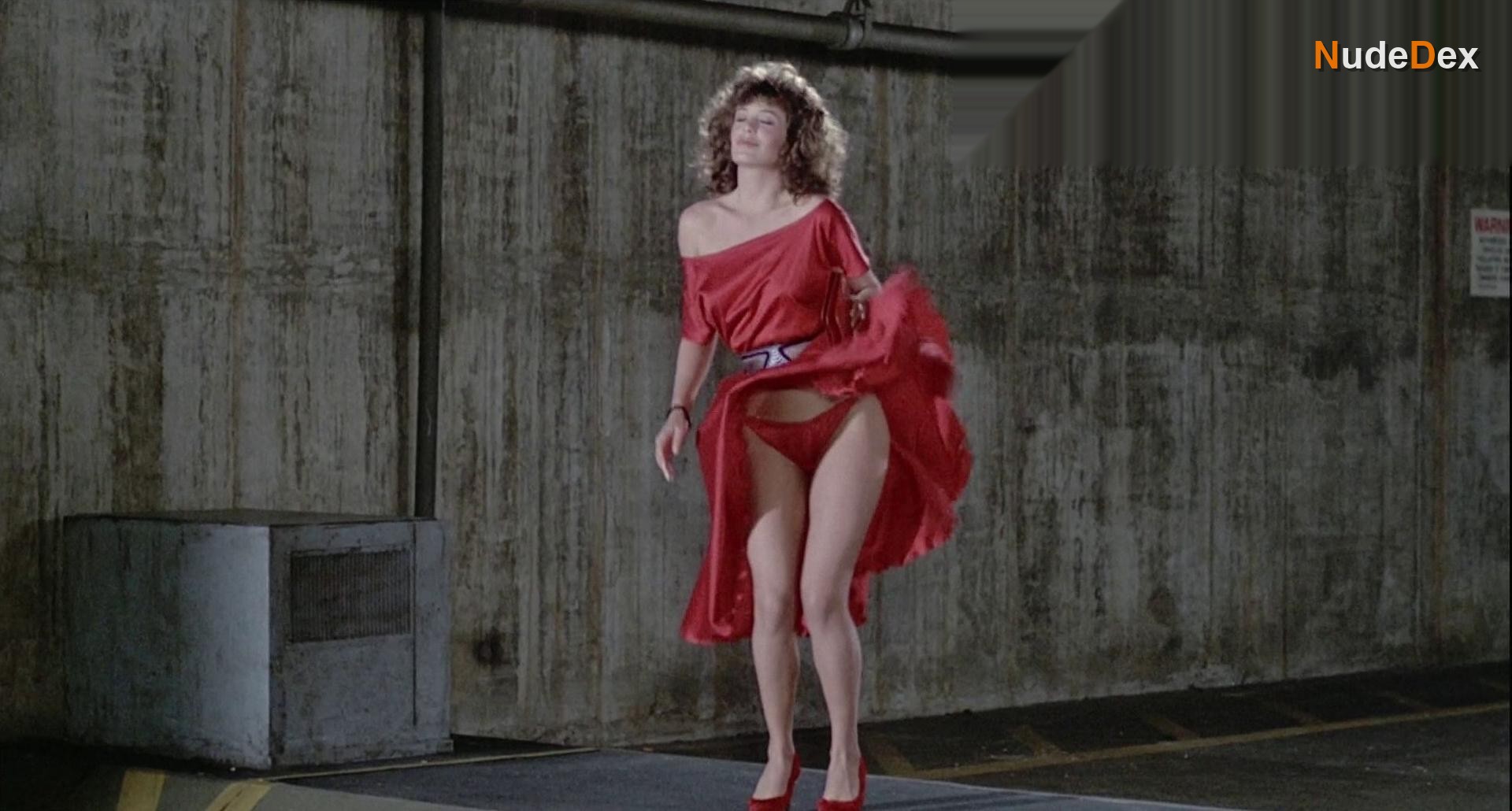 Kelly Lebrock in The Woman In Red, photo 1