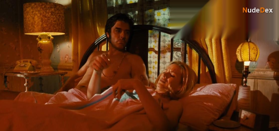 Kelly Lynch in Cold Around The Heart, photo 1