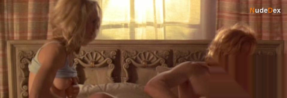 Kelly Lynch in Cold Around The Heart, photo 6