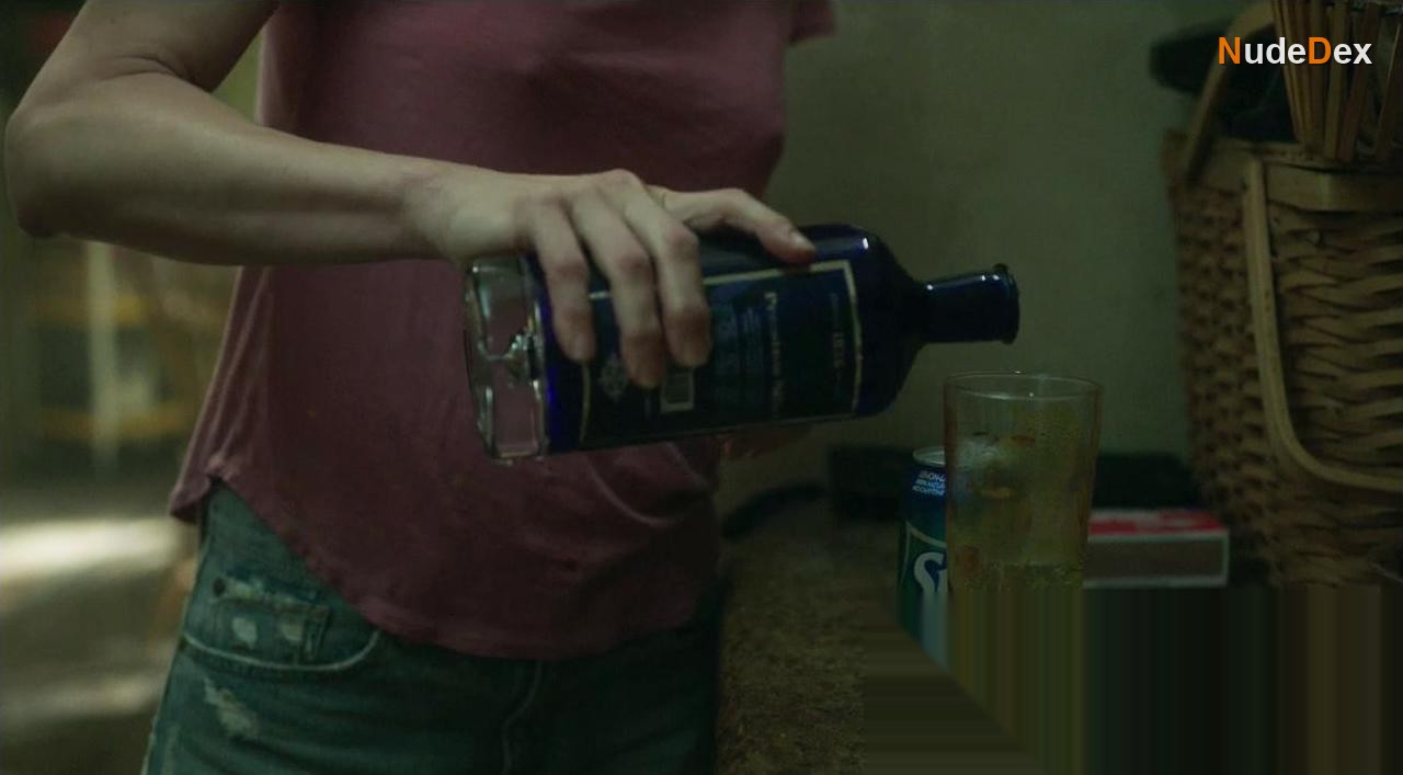 Kelly Lynch in Mr. Mercedes, photo 1