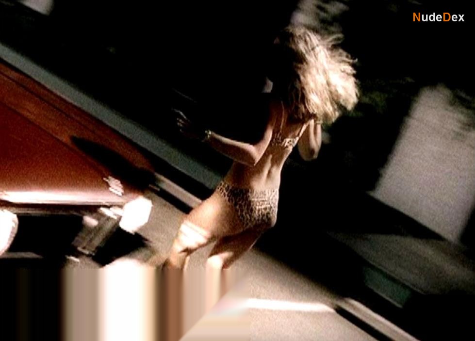 Keri Lynn Pratt in Csi: Crime Scene Investigation, photo 6