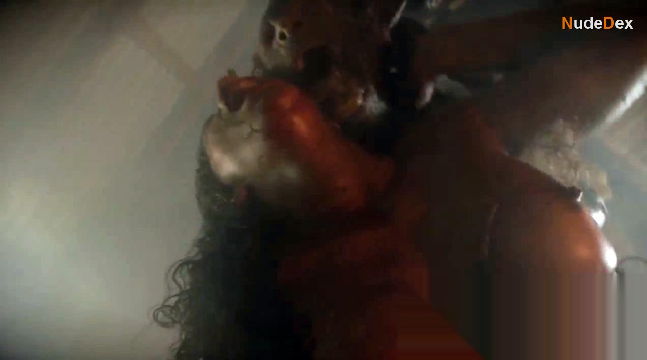 Kika Oliveira in The Black Fables, photo 1