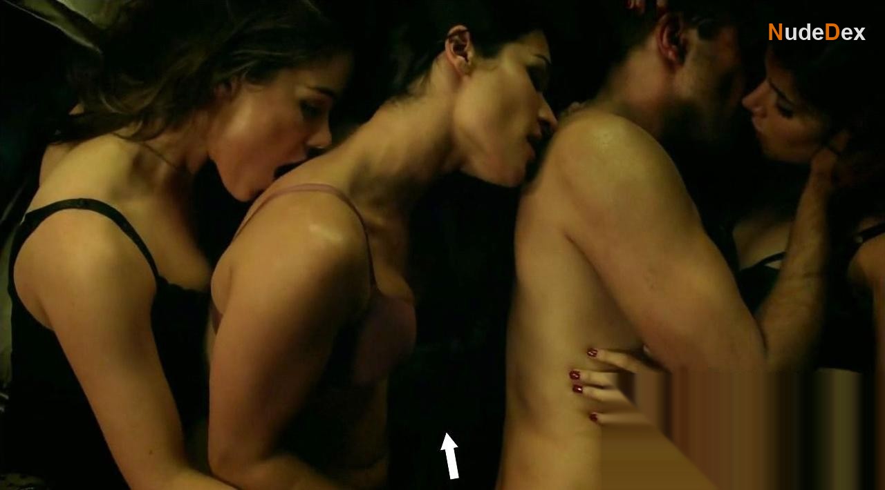 Kim Engelbrecht in Dominion, photo 16