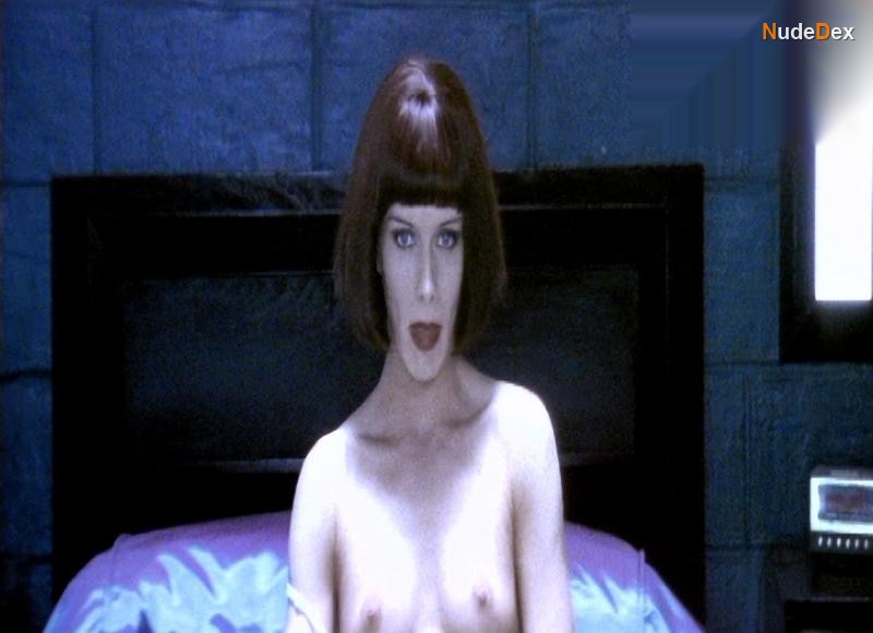 Kim Feeney in The Hunger, photo 4