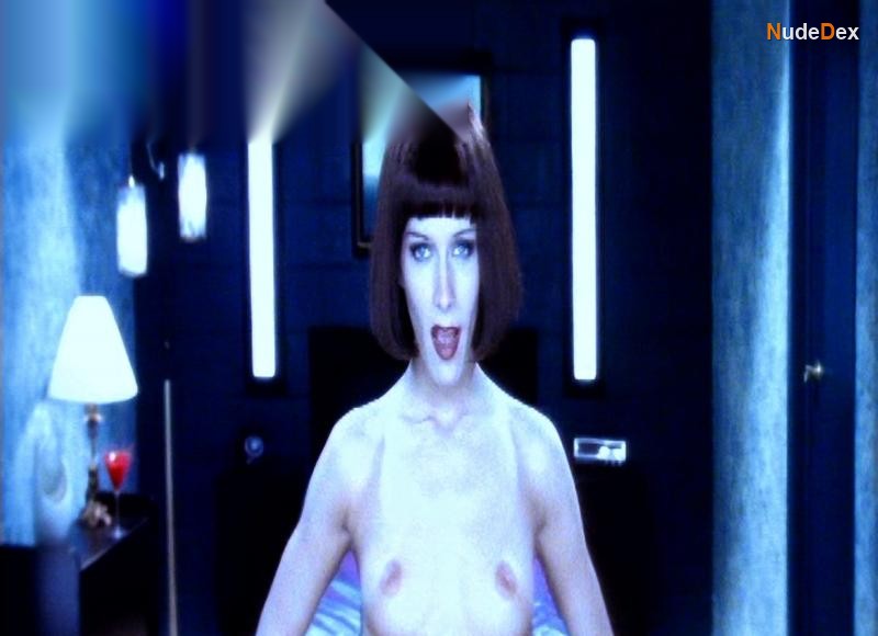 Kim Feeney in The Hunger, photo 6