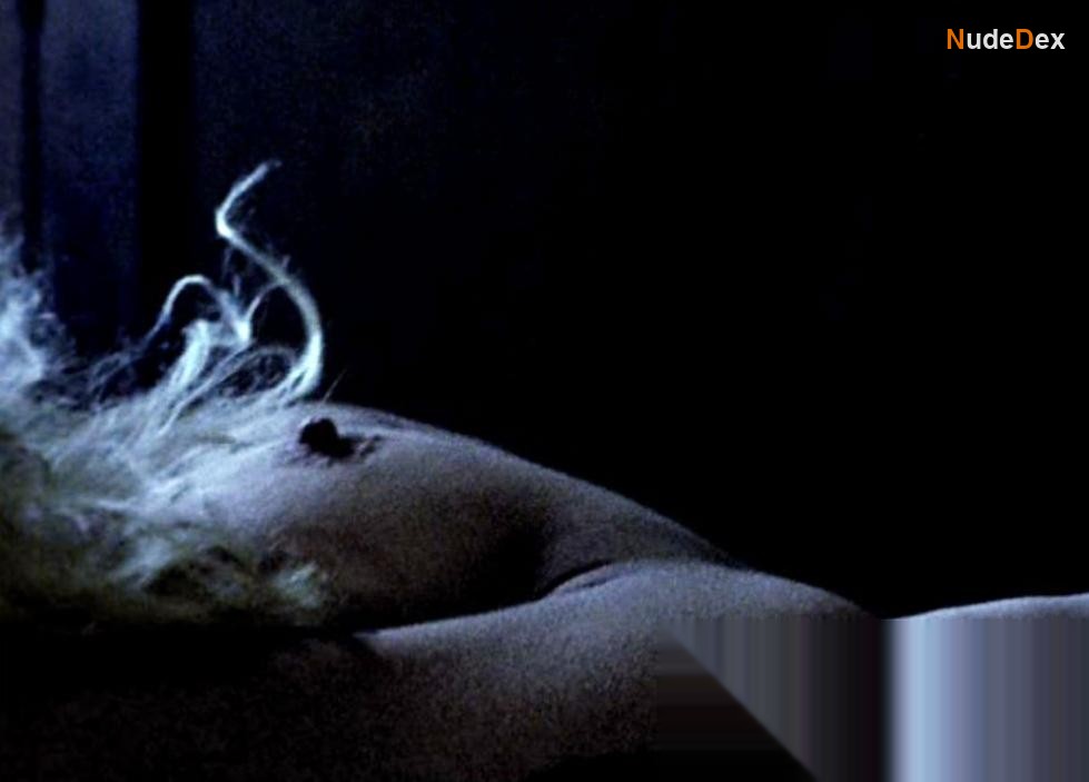 Kim Feeney in The Hunger, photo 15