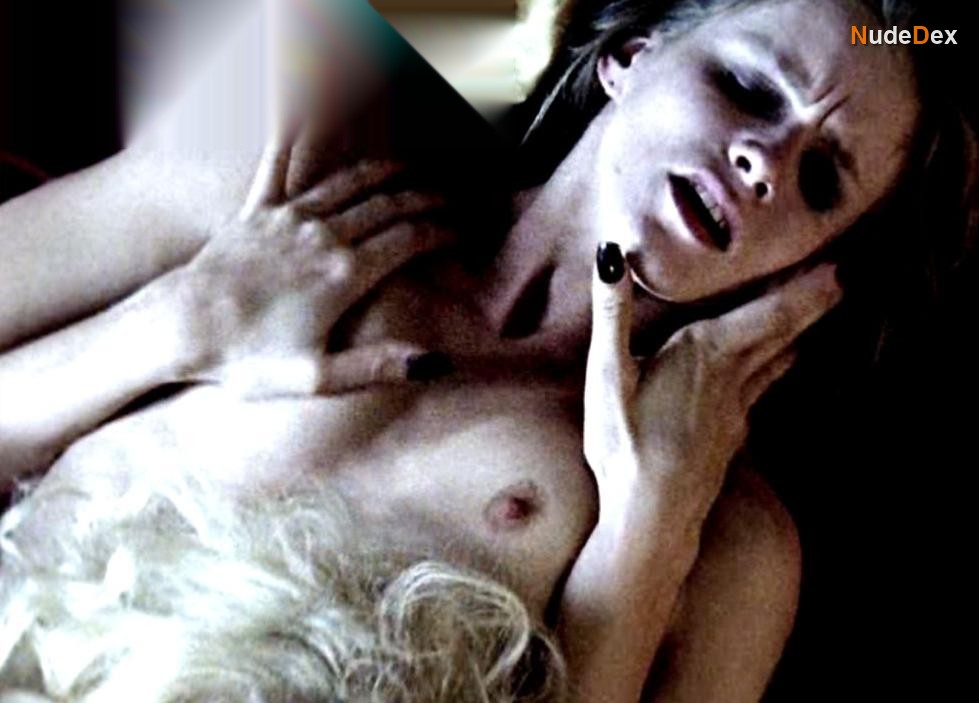 Kim Feeney in The Hunger, photo 16