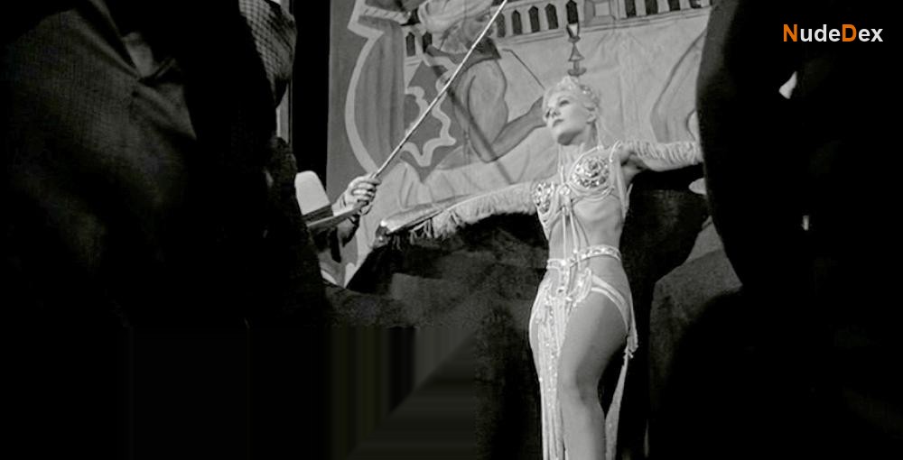 Kim Novak in Jeanne Eagels, photo 2