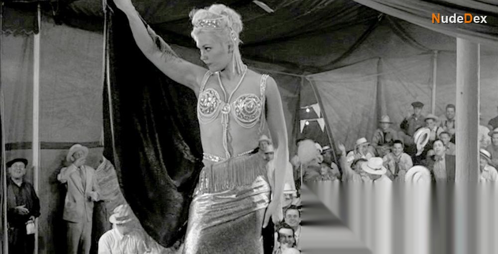 Kim Novak in Jeanne Eagels, photo 3