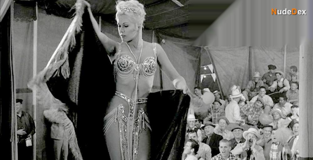 Kim Novak in Jeanne Eagels, photo 4