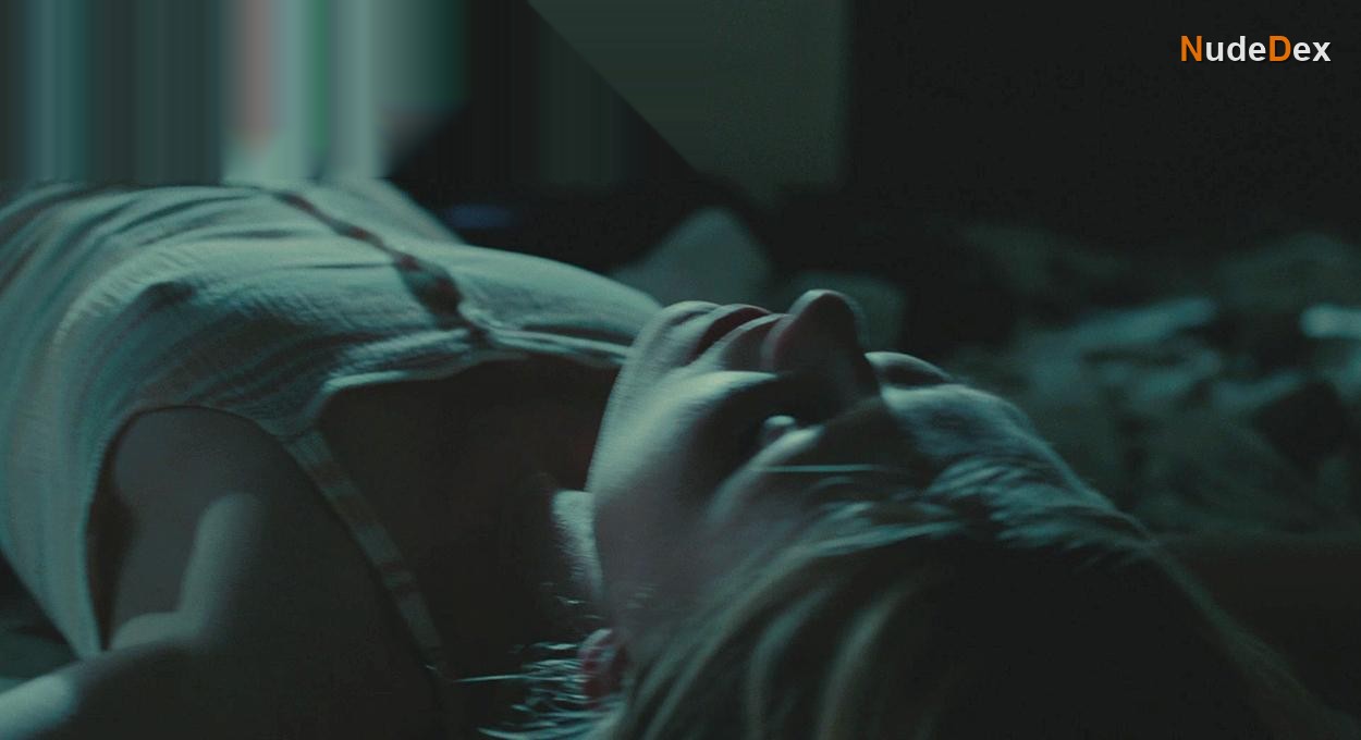 Kirsten Dunst in All Good Things, photo 13