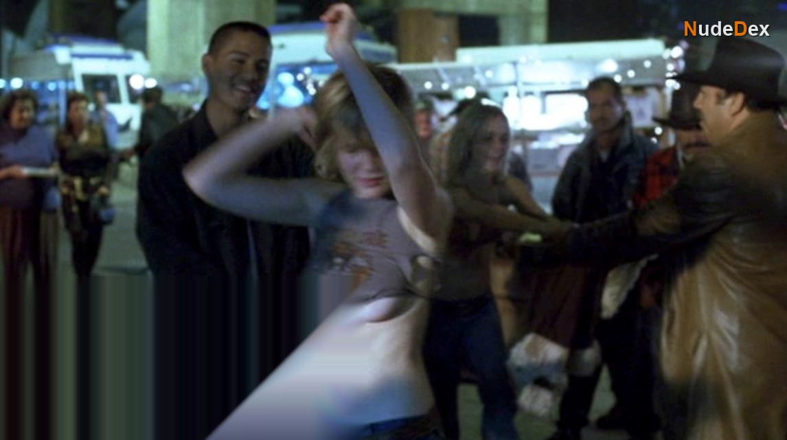 Kirsten Dunst in Crazy Beautiful, photo 28