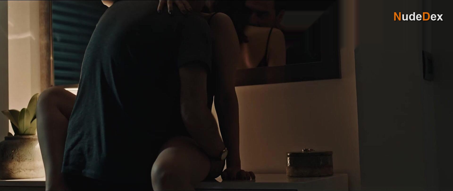 Klara Kokanovic in Three, photo 7
