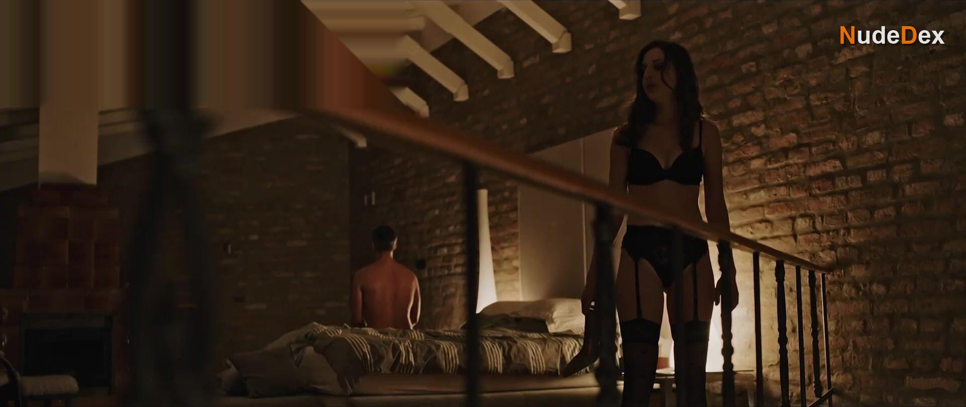 Klara Kokanovic in Three, photo 18