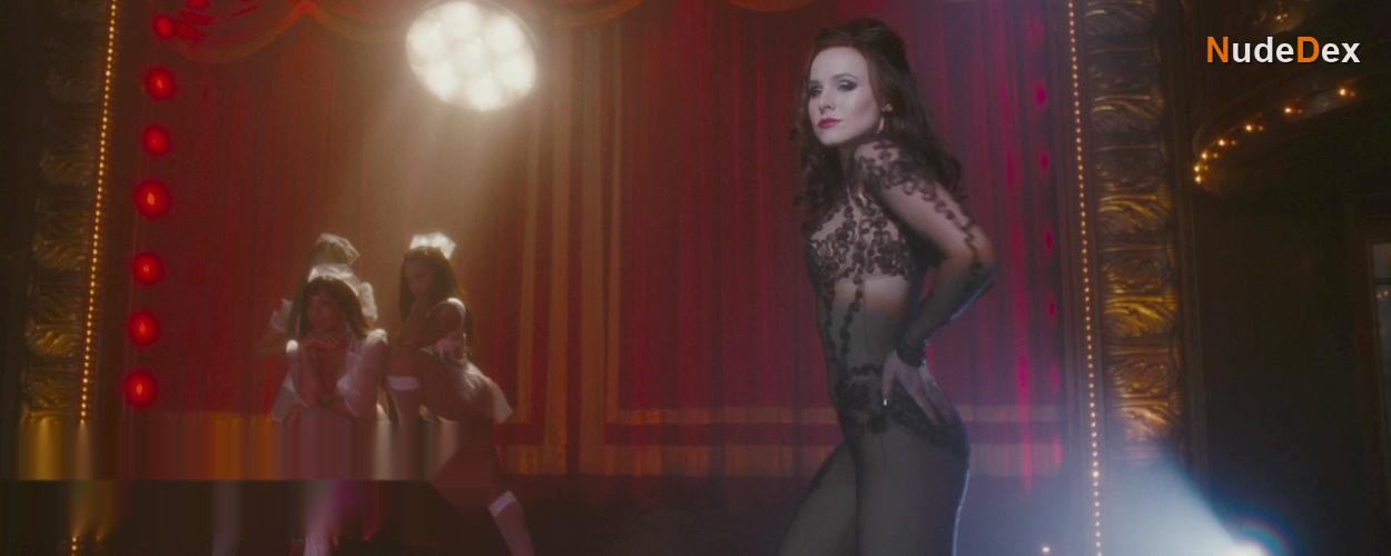 Kristen Bell in Burlesque, photo 5