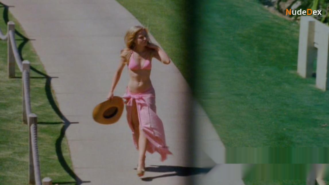 Kristen Bell in Forgetting Sarah Marshall, photo 1