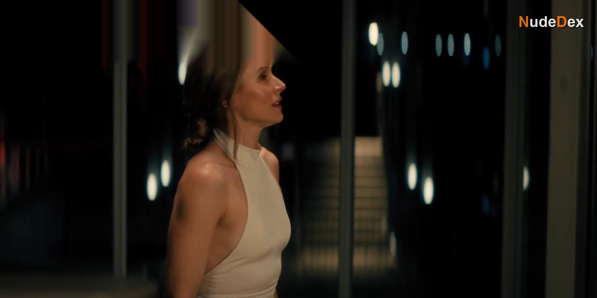 Kristen Bell in Nobody Wants This, photo 4