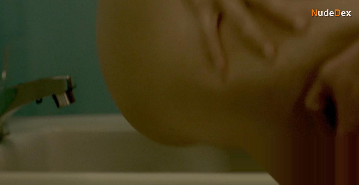 The Lifeguard in The Lifeguard, photo 23