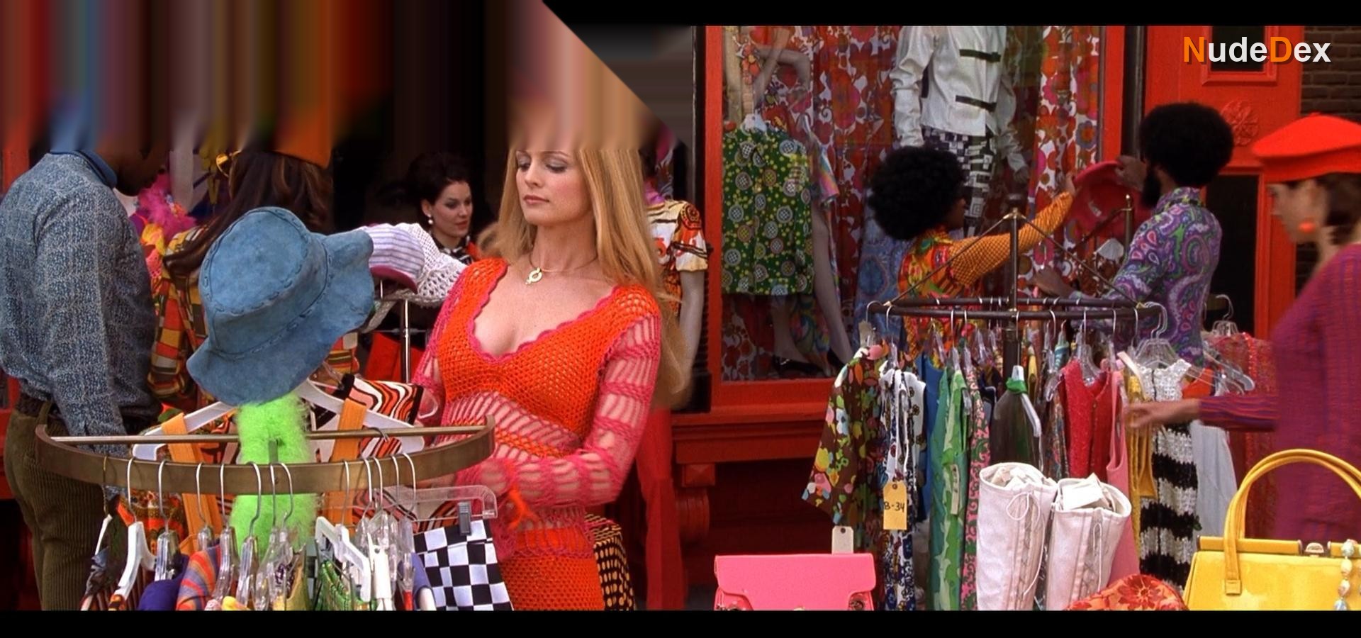 Kristen Johnston in Austin Powers The Spy Who Shagged Me, photo 18