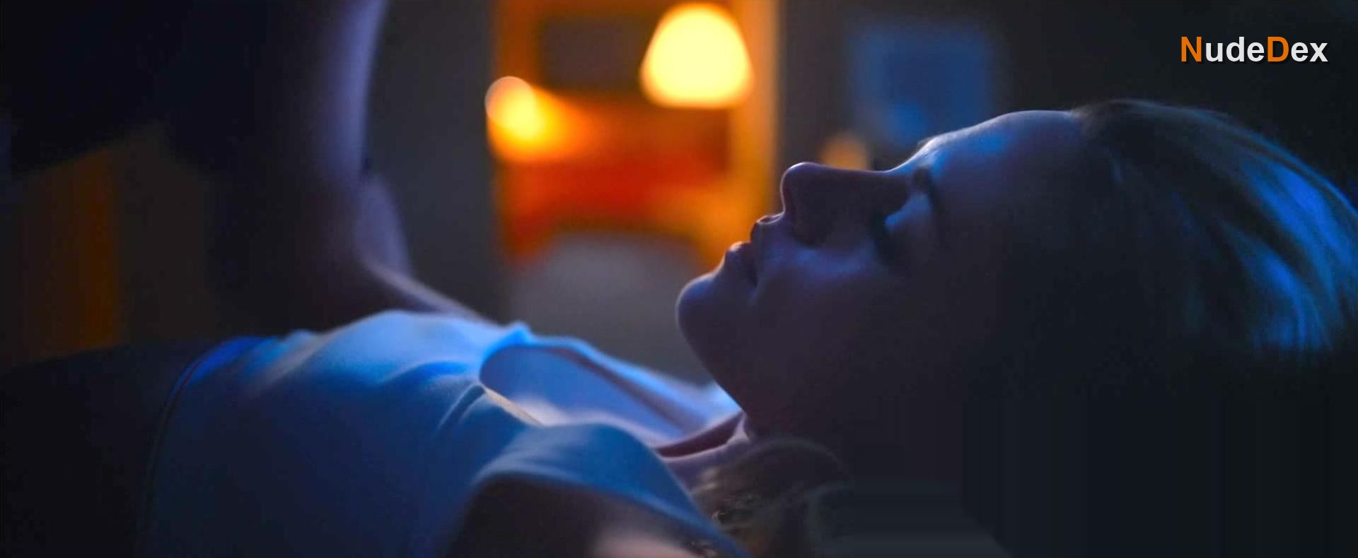 Kristen Stewart in Love Me, photo 24
