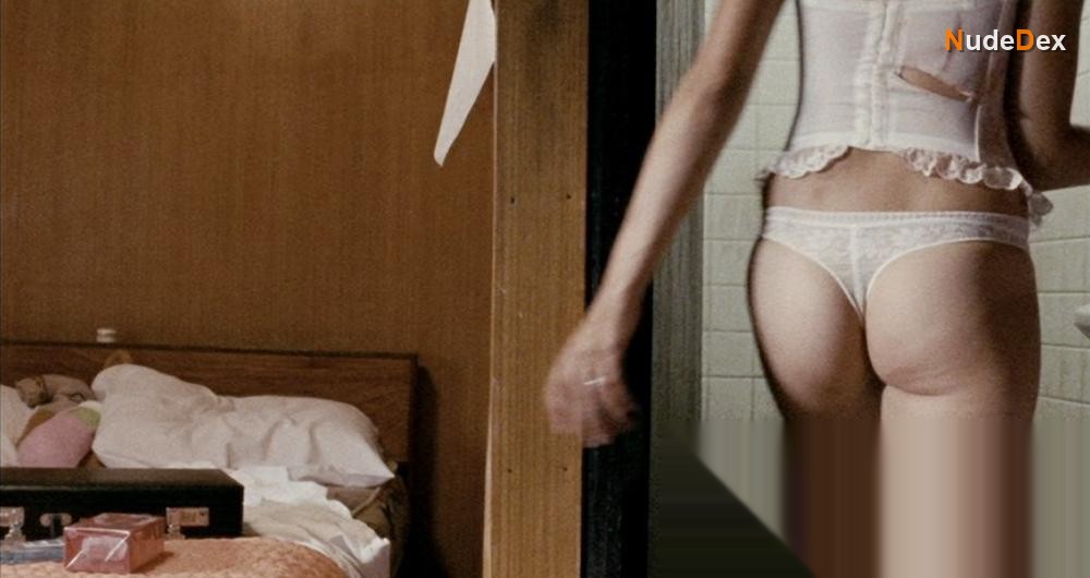 Krystal Vee in The Lazarus Papers, photo 9