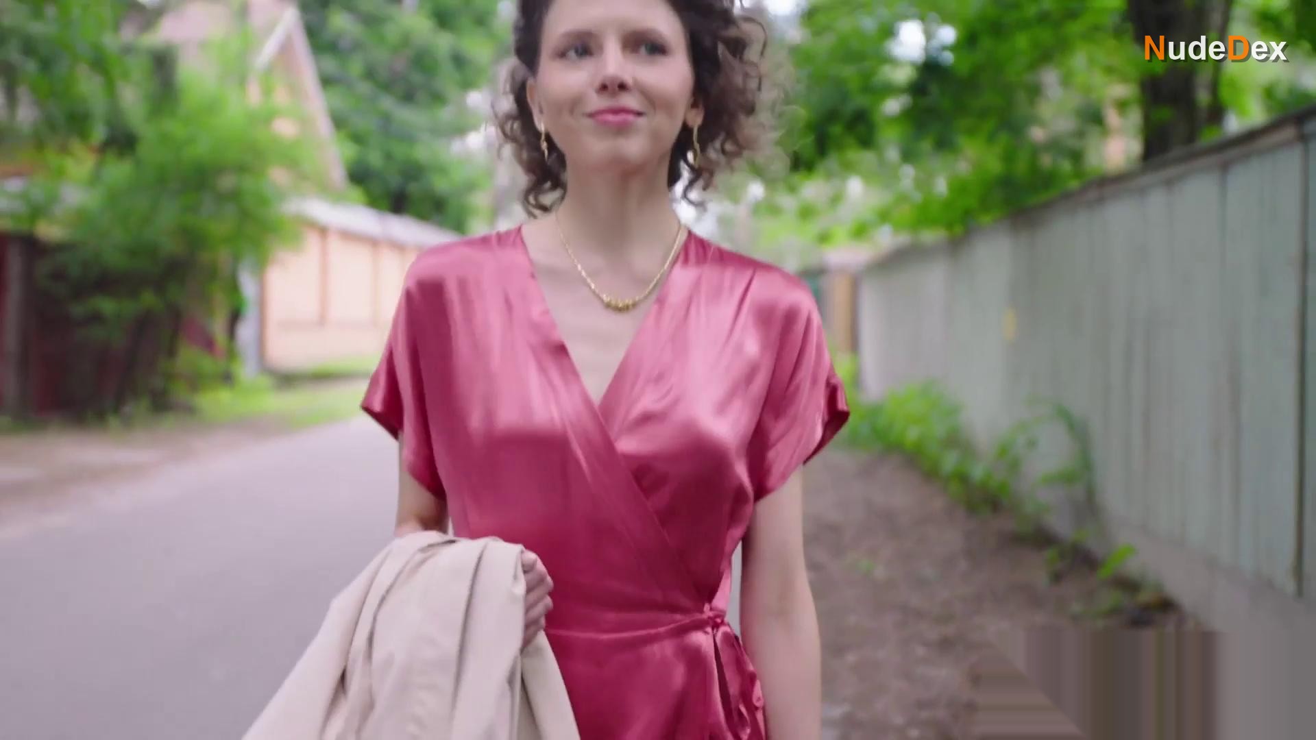 Kseniya Savitskaya in Zanovo O Nas, photo 2