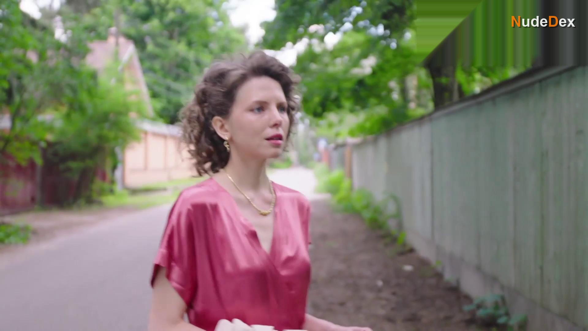 Kseniya Savitskaya in Zanovo O Nas, photo 4