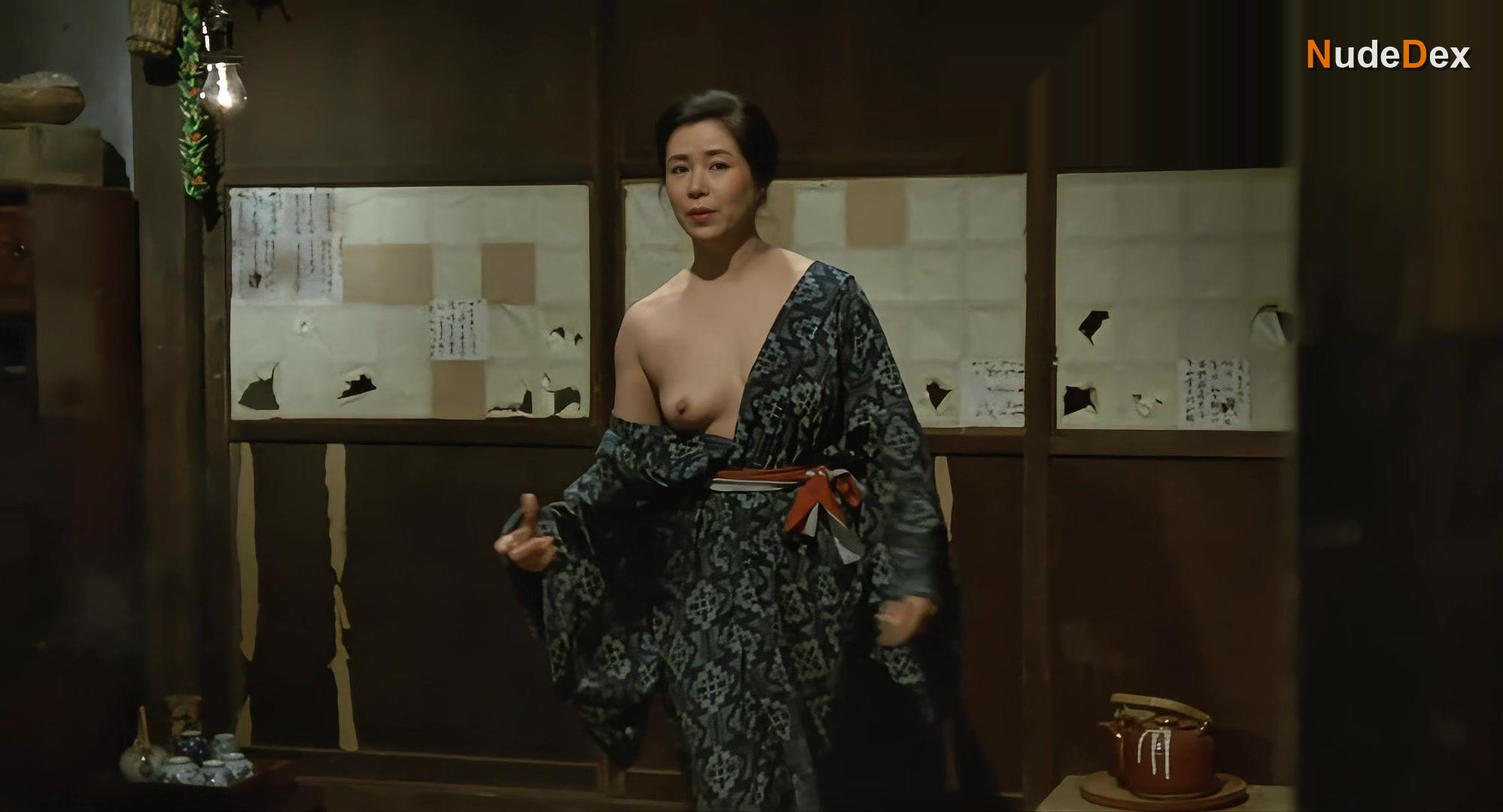 Kumiko Oba in Village Of Doom, photo 10