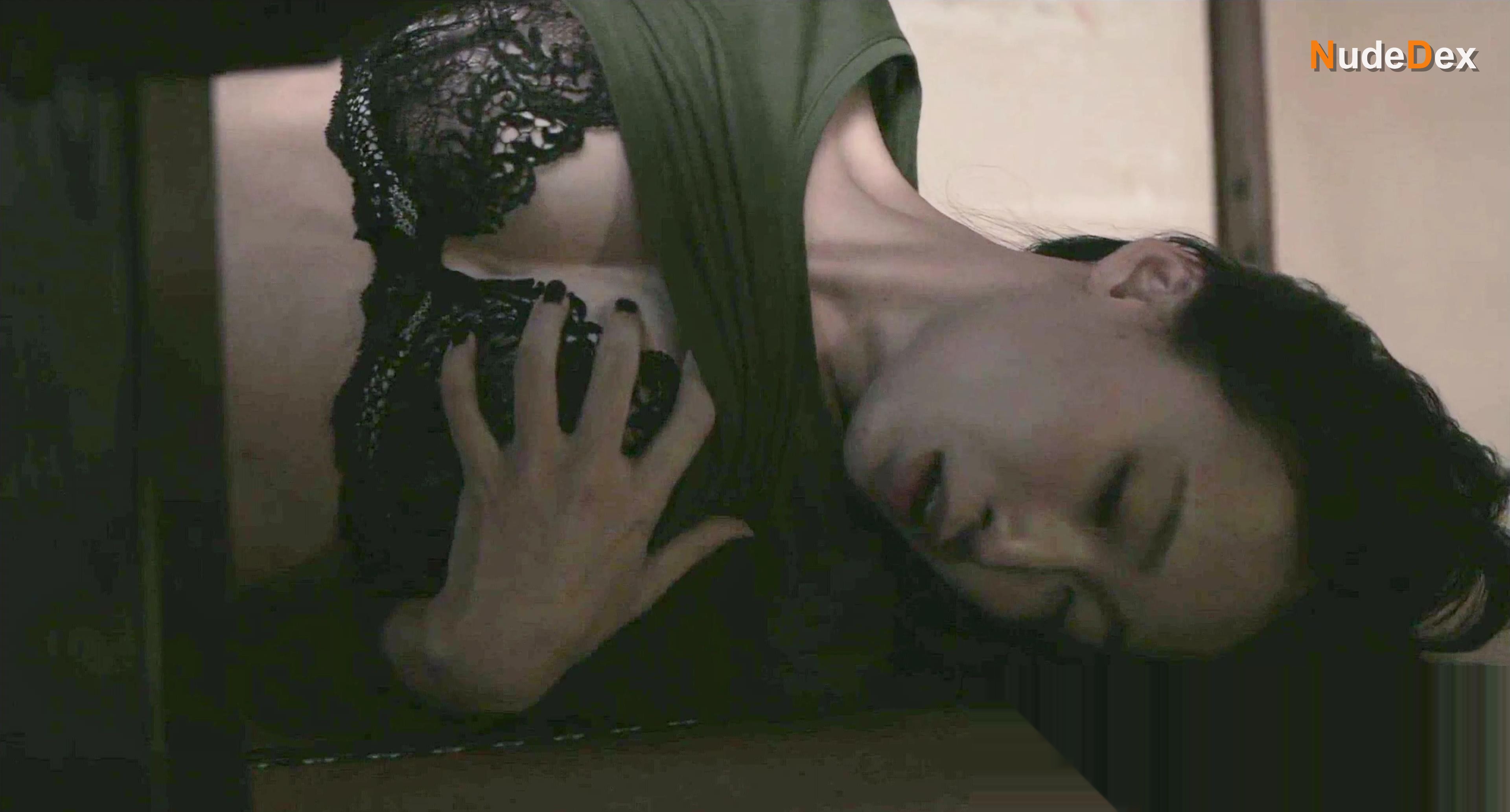 Kurea Hasumi in The Dog And Catfish, photo 6