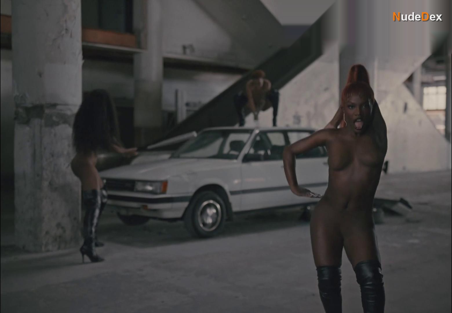Kyla Chaney in Crazy, photo 8