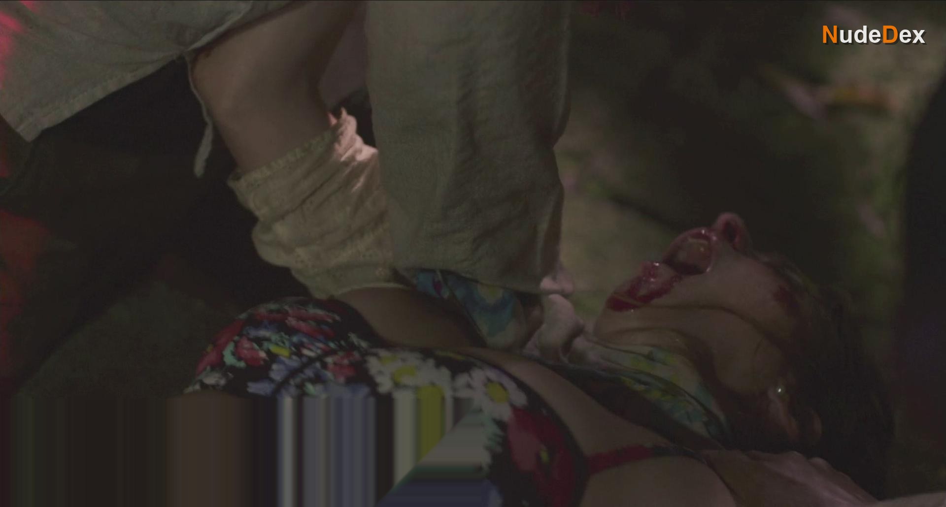 Lake Bell in No Escape, photo 3
