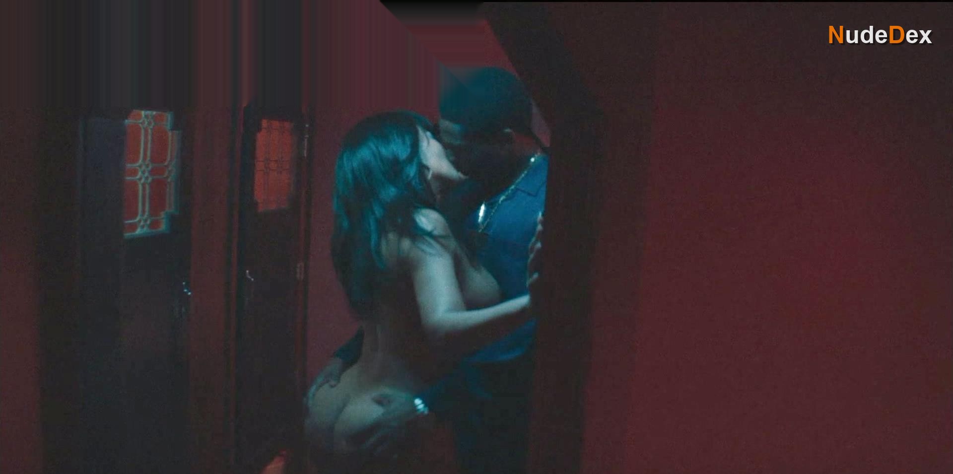 La La Anthony in Bmf, photo 18