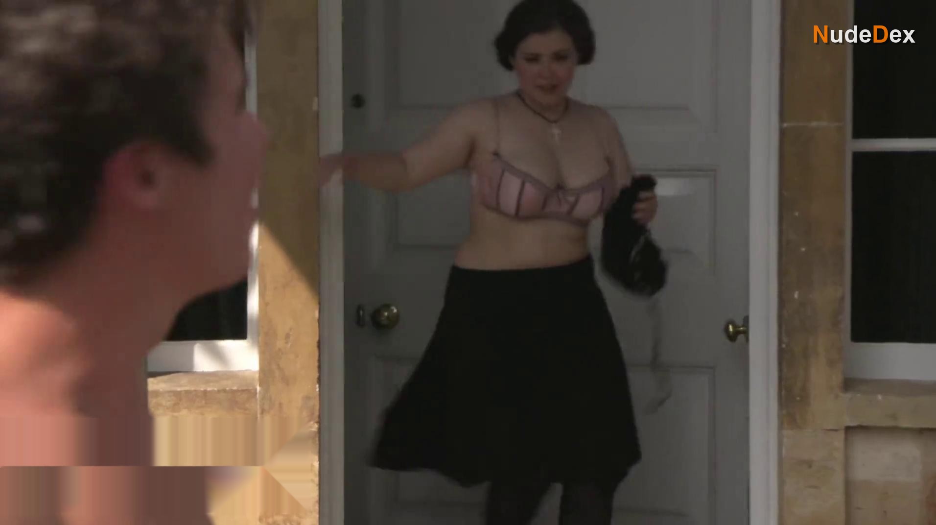 Lara De-leuw in Skins, photo 1