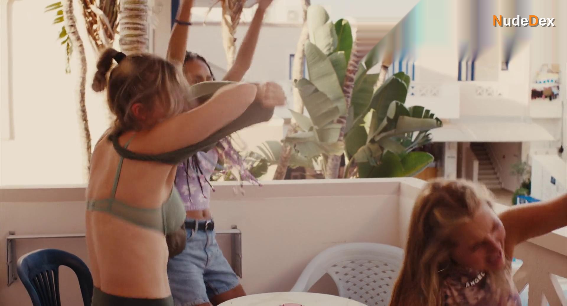 Lara Peake in How To Have Sex, photo 7
