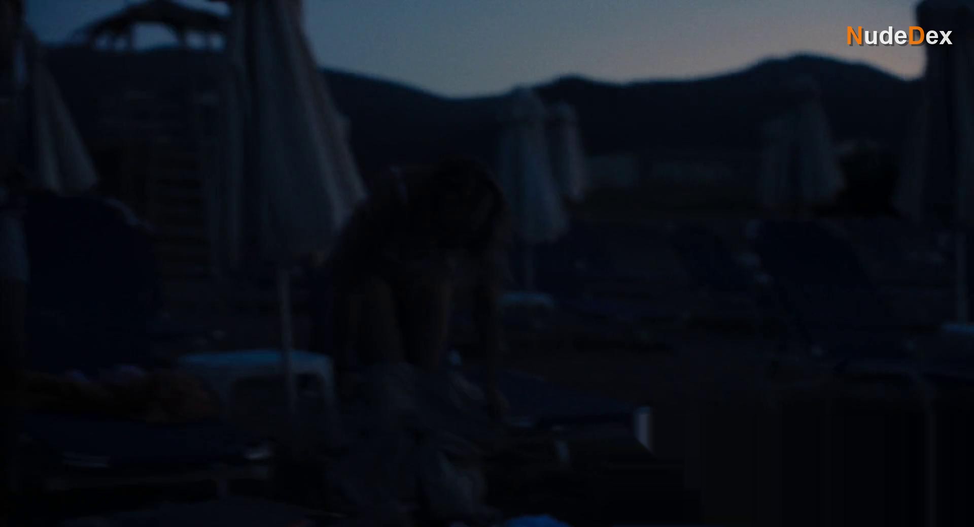 Lara Peake in How To Have Sex, photo 11