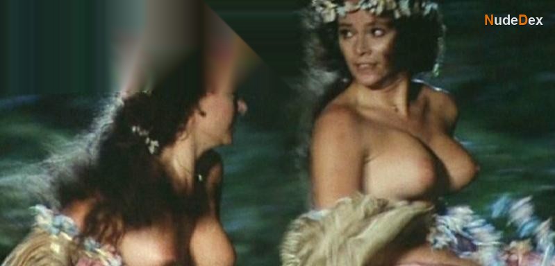 Laura Antonelli in Casta E Pura, photo 1