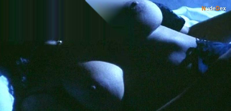 Laura Antonelli in Casta E Pura, photo 6