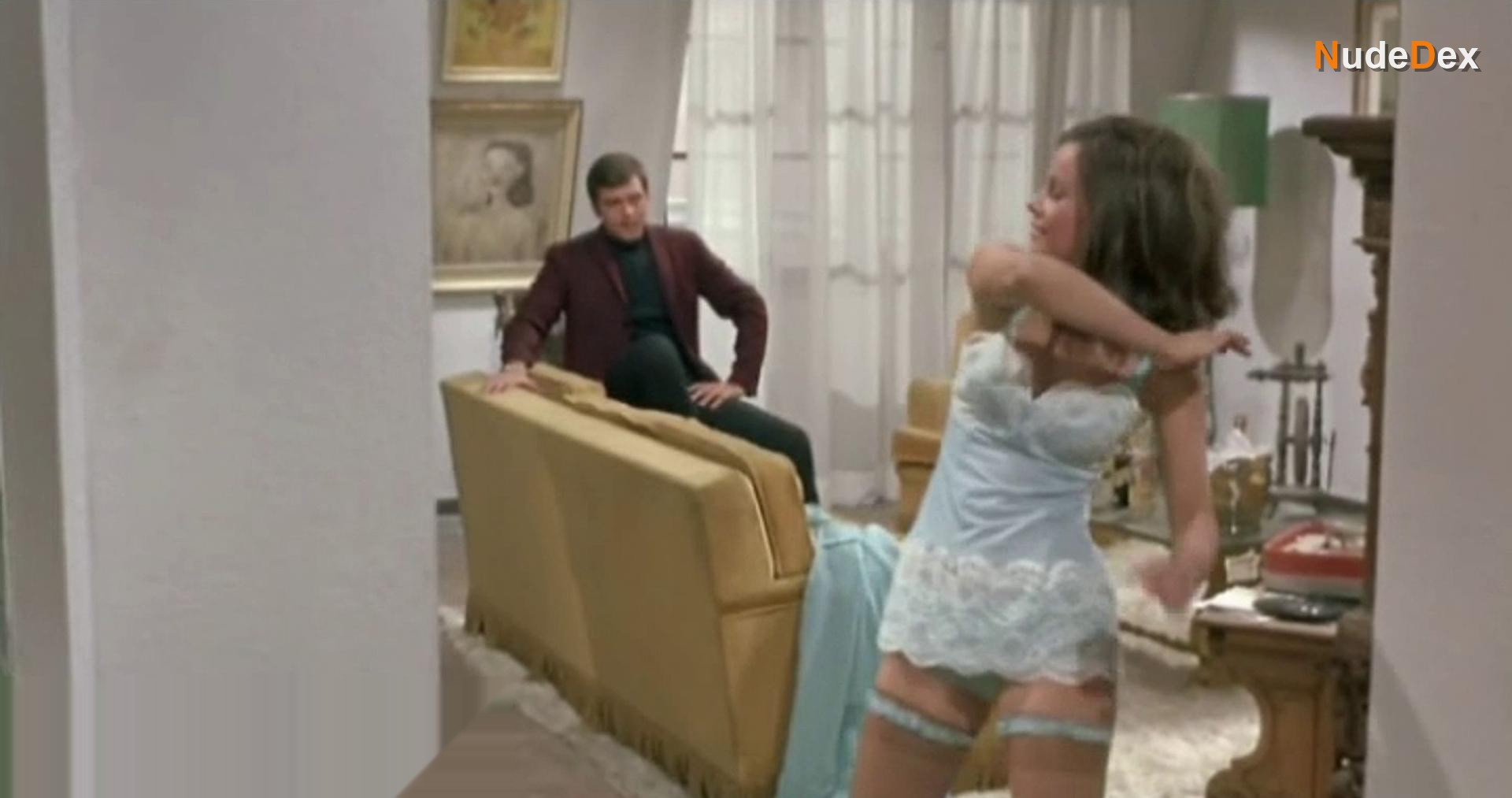 Laura Antonelli in Dr Goldfoot And The Girl Bombs, photo 4