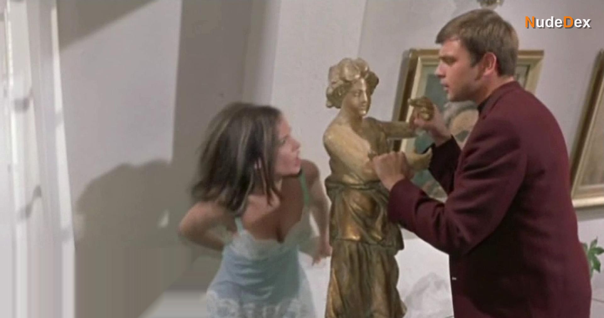 Laura Antonelli in Dr Goldfoot And The Girl Bombs, photo 6