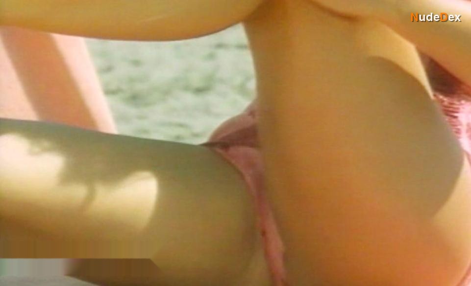 Laura Antonelli in Peccato Veniale, photo 6
