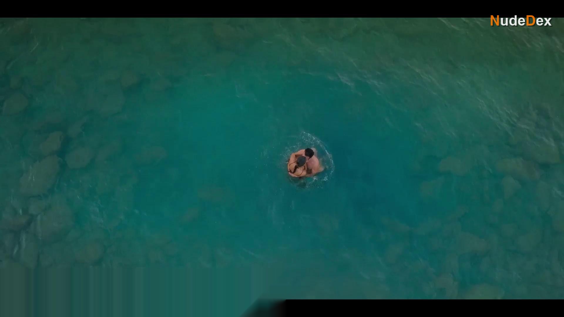 Laura Archbold in Medusa, photo 3