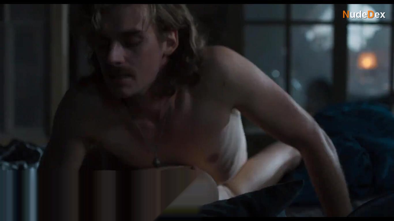 Laura Birn in Love And Fury, photo 2