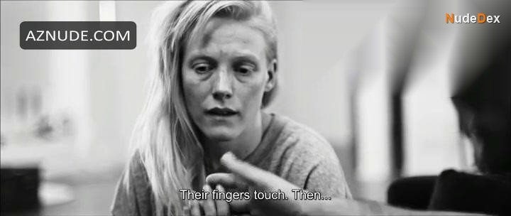 Laura Birn in Void, photo 9