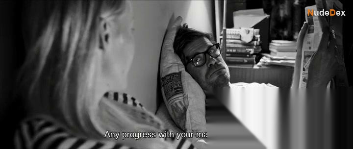 Laura Birn in Void, photo 13