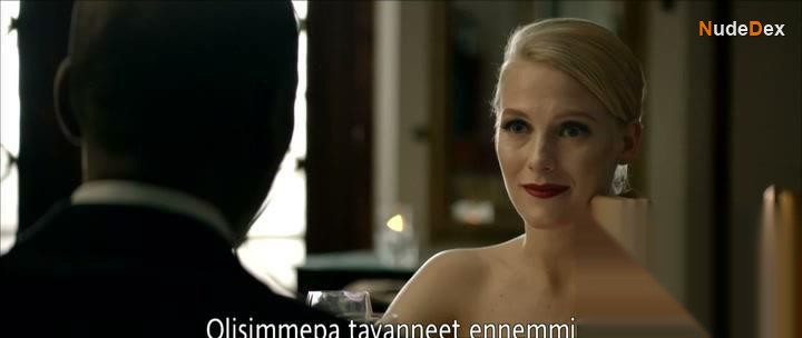 Laura Birn in Void, photo 32