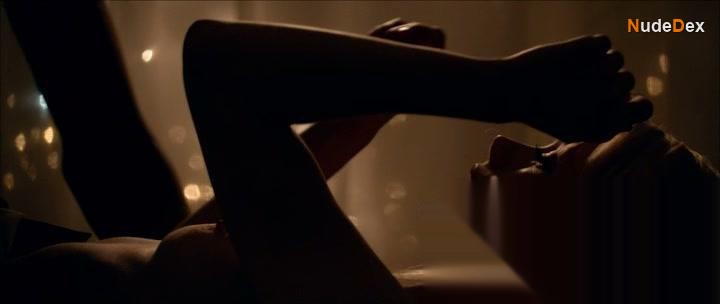 Laura Birn in Void, photo 59