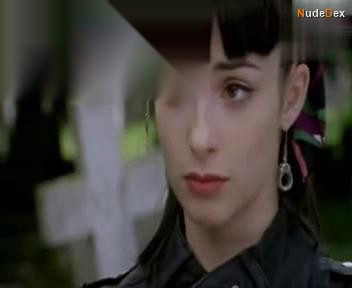 Laura Donnelly in Hex, photo 3