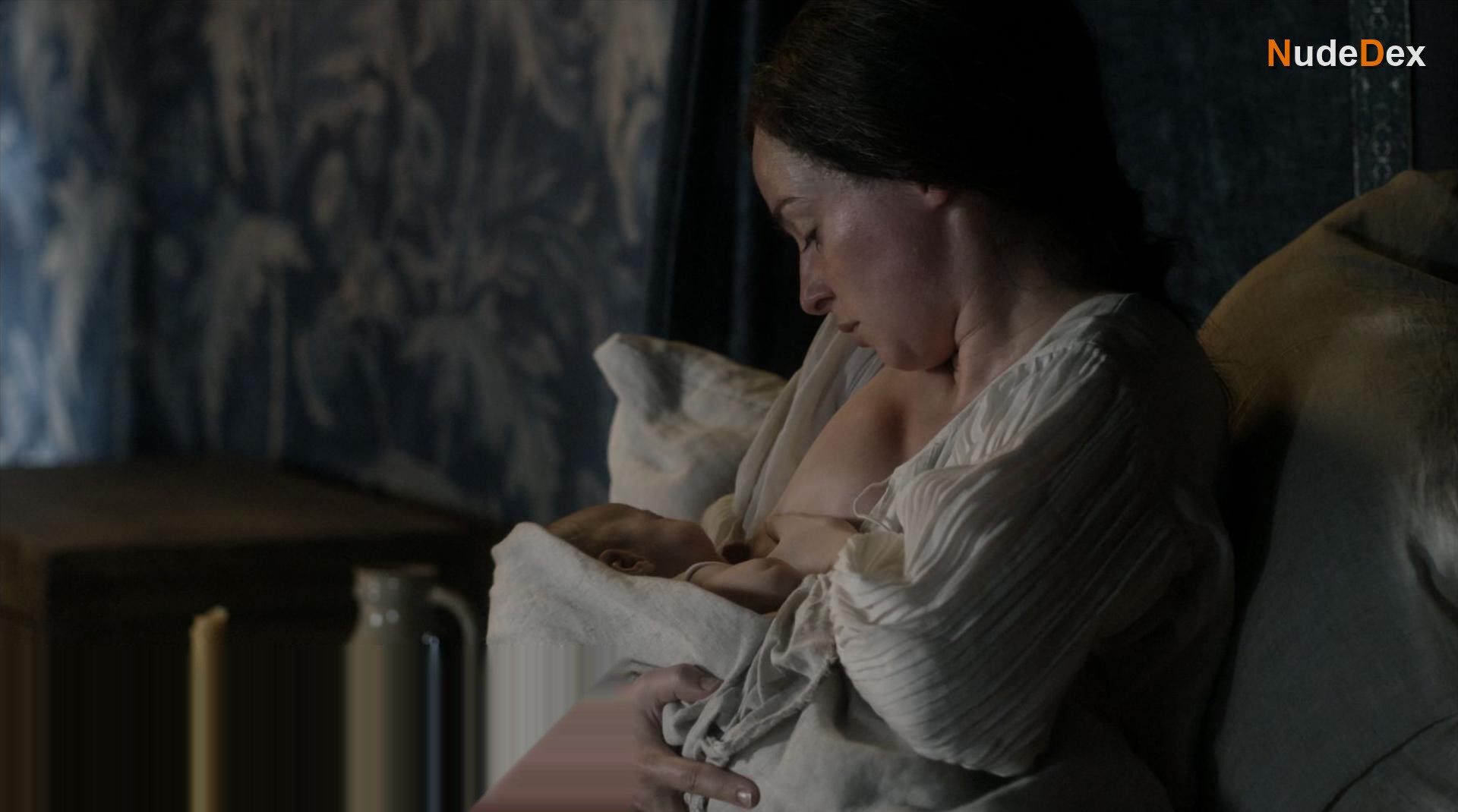 Laura Donnelly in Outlander, photo 16